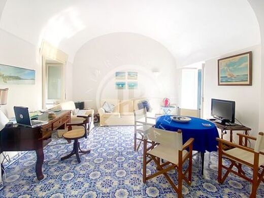 Luxury House for sale in Capri, 1 500 000 €, Photo 5