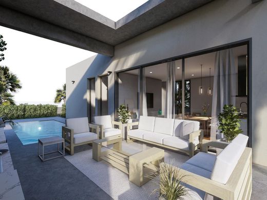 Luxury House for sale in Los Baños, 585 000 €, Photo 3