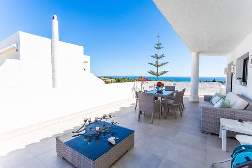 Luxury Apartment for sale in Castillo de La Duquesa, 1 825 000 €, Photo 3