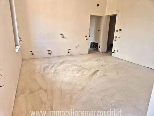 Appartement de luxe à vendre à Siena, 429 000 €, Photo 1