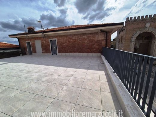 Appartement de luxe à vendre à Siena, 429 000 €, Photo 2