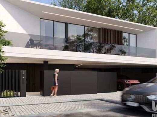 Luxury House for sale in Maia, 844 600 €, Photo 4
