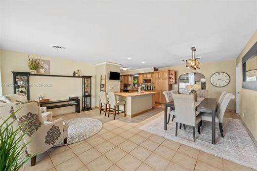 Luxury House for sale in Hollywood, 588 035 €, Photo 6