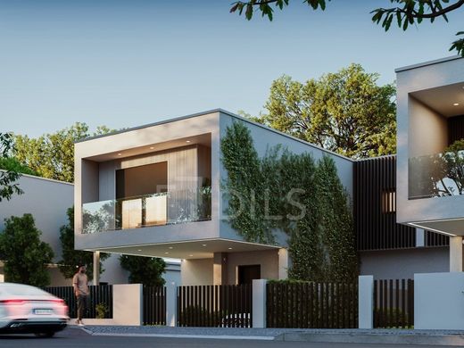 Luxury House for sale in Seixal, 660 000 €, Photo 2