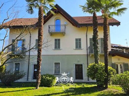 Luxury House for sale in Cesara, 650 000 €, Photo 2