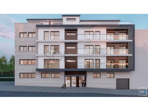 Luxury Apartment for sale in Charneca de Caparica, 640 000 €, Photo 4