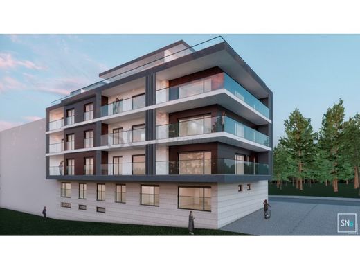 Luxury Apartment for sale in Charneca de Caparica, 640 000 €, Photo 6