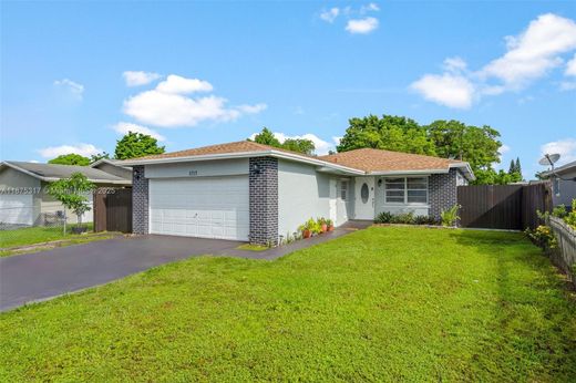 Luxury House for sale in Hollywood, 505 624 €, Photo 3