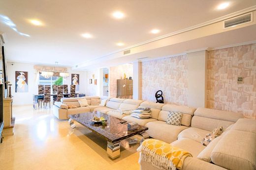 Luxury House for sale in Torrevieja, 1 170 000 €, Photo 3