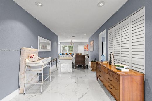 Luxury House for sale in Hollywood, 505 624 €, Photo 7