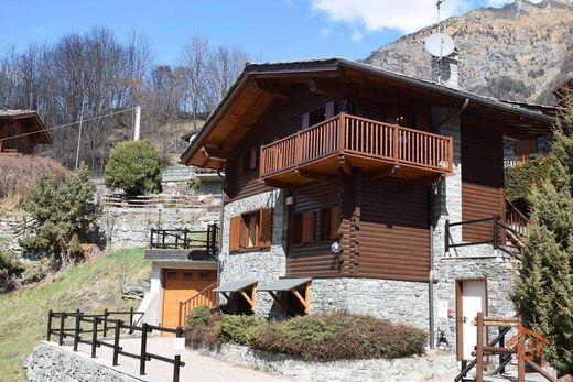 Luxury House for sale in Brusson, 675 000 €, Photo 2