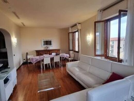 Luxury Apartment for sale in Florence, 980 000 €, Photo 4