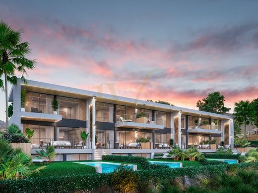 Maison de luxe à vendre à Marbella, 860 000 €, Photo 1