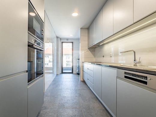 Appartement de luxe à vendre à Porto, 660 000 €, Photo 2