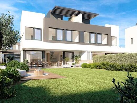 Luxury House for sale in Marbella, 850 000 €, Photo 2