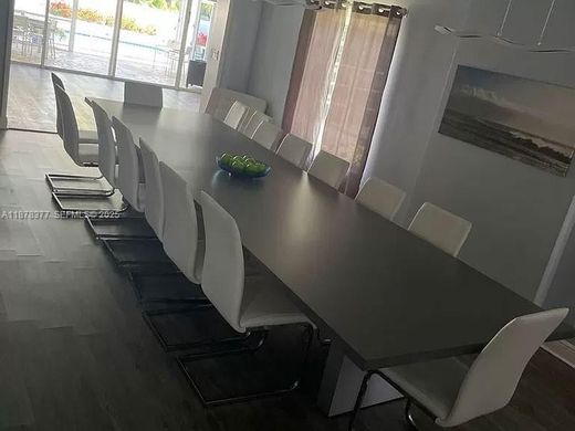 Luxury House for sale in Hollywood, 1 190 710 €, Photo 3