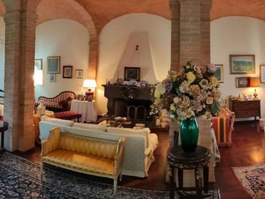 Luxury Apartment for sale in Siena, 850 000 €, Photo 1