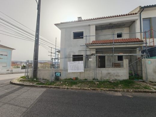 Luxury House for sale in Odivelas, 635 000 €, Photo 3
