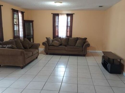 Luxury House for sale in Hollywood, 425 924 €, Photo 3