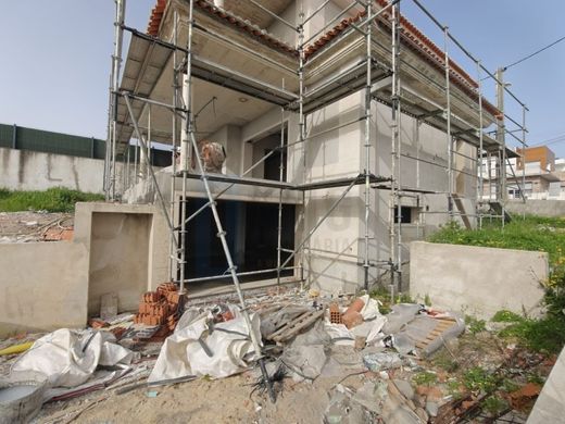 Luxury House for sale in Odivelas, 635 000 €, Photo 5