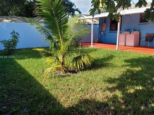 Luxury House for sale in Hollywood, 425 924 €, Photo 5