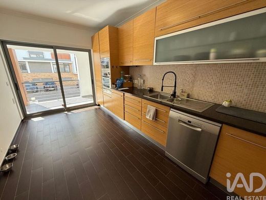 Maison de luxe à vendre à Charneca de Caparica, 755 000 €, Photo 7