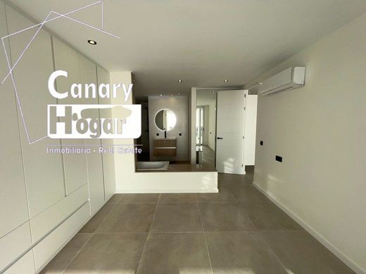 Luxury Apartment for sale in Arona, 718 000 €, Photo 7