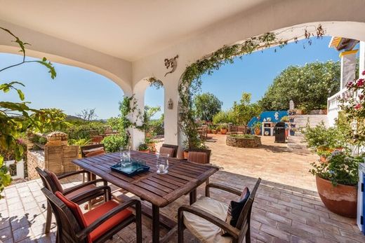 Luxury House for sale in Lagos, 2 499 990 €, Photo 3