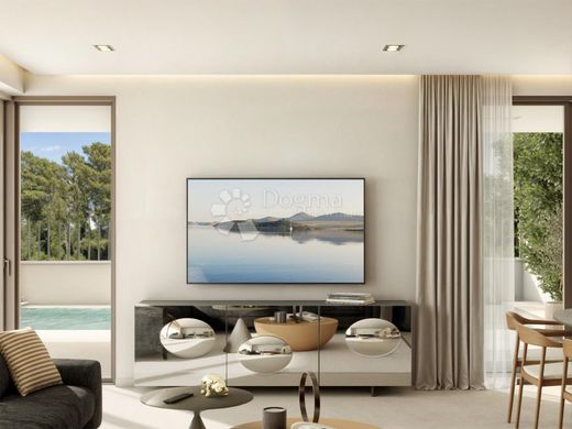 Luxury Apartment for sale in Rovinj, 795 000 €, Photo 2