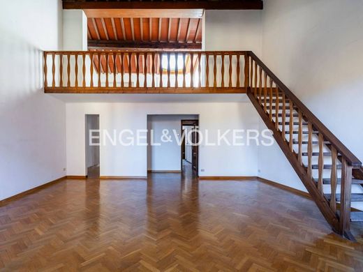 Luxury Apartment for sale in Florence, 630 000 €, Photo 2