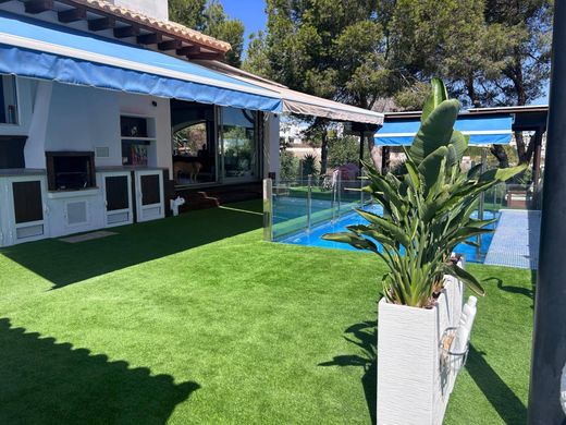 Luxury House for sale in Playas de Orihuela, 460 000 €, Photo 2