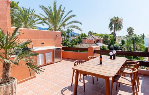 Luxury House for sale in Marbella, 1 995 000 €, Photo 2