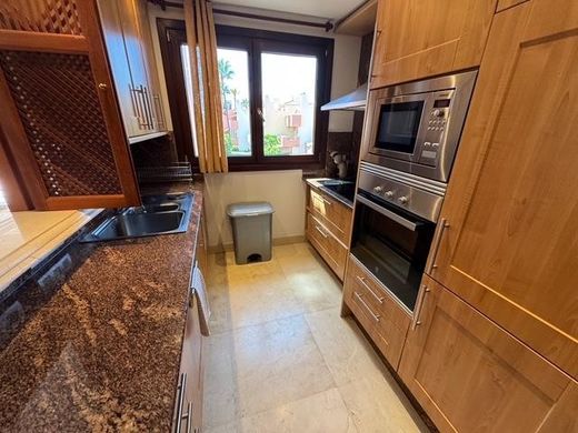 Luxury Apartment for sale in Estepona, 605 000 €, Photo 6