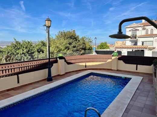 Luxury House for sale in Alhaurín de La Torre, 590 000 €, Photo 2