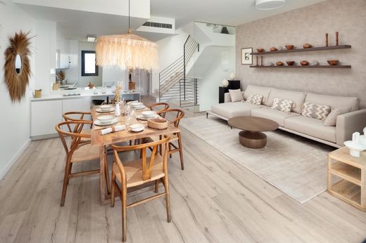 Maison de luxe à vendre à Manilva, 595 000 €, Photo 2