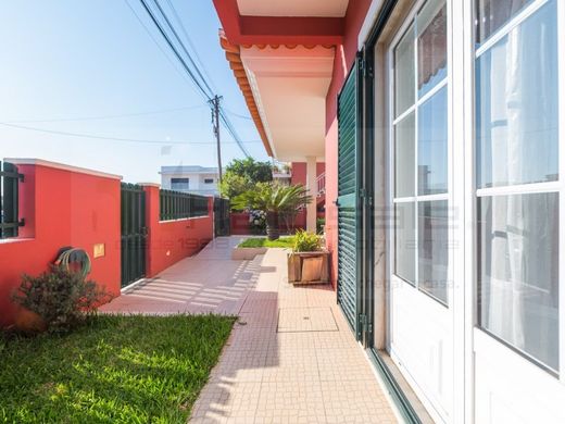 Maison de luxe à vendre à Odivelas, 665 000 €, Photo 3