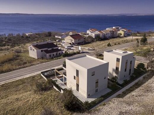Maison de luxe à vendre à Ražanac, 600 000 €, Photo 4