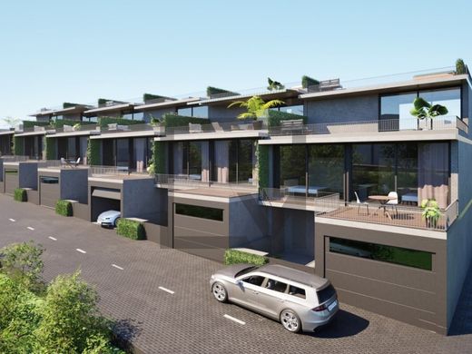 Luxury House for sale in Vila Nova de Gaia, 930 000 €, Photo 2