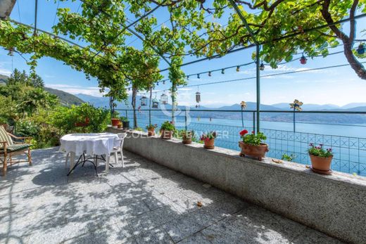 Luxury House for sale in Cannero Riviera, 1 590 000 €, Photo 1
