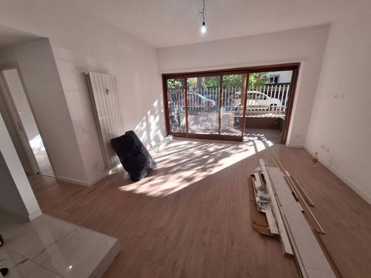 Luxury Apartment for sale in Rome, 460 000 €, Photo 1