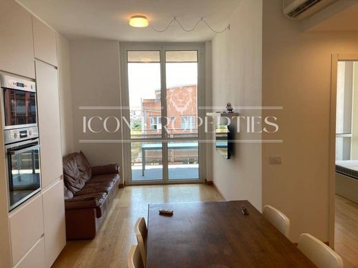 Luxury Apartment for sale in Milan, 790 000 €, Photo 2