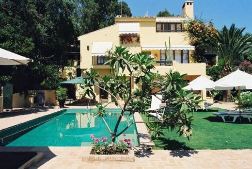 Maison de luxe à vendre à Marbella, 1 650 000 €, Photo 2