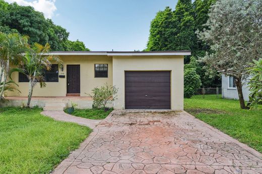 Luxury House for sale in Hollywood, 485 673 €, Photo 3