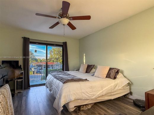 Luxury House for sale in Hollywood, 485 021 €, Photo 5