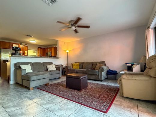 Luxury House for sale in Hollywood, 485 021 €, Photo 6