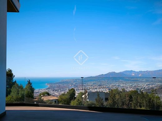 Maison de luxe à vendre à Málaga, 790 000 €, Photo 1
