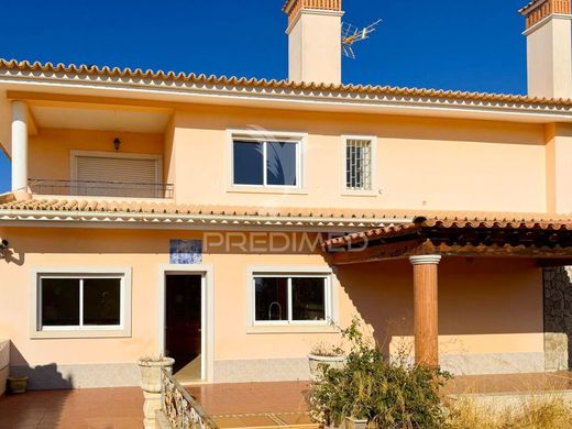 Luxury House for sale in Faro, 655 000 €, Photo 1