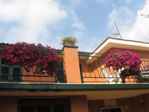 Luxury House for sale in Chiavari, 750 000 €, Photo 2