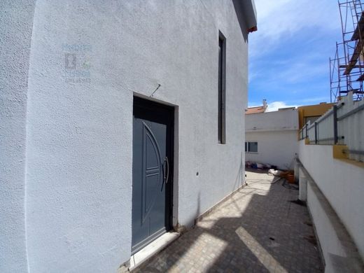 Luxury House for sale in Seixal, 445 000 €, Photo 4