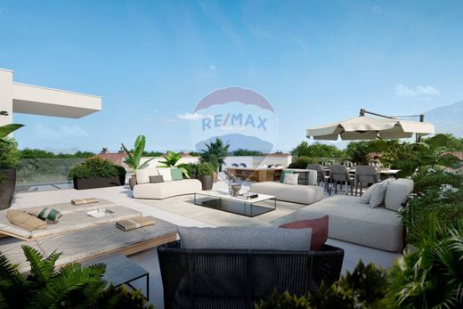 Appartement de luxe à vendre à Desenzano Del Garda, 1 250 000 €, Photo 1